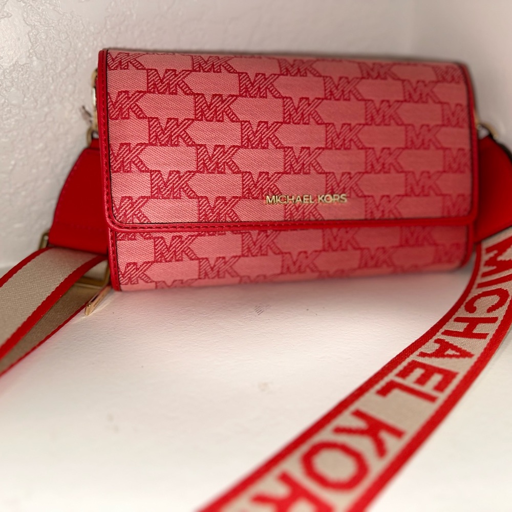 New MK wallet crossbody